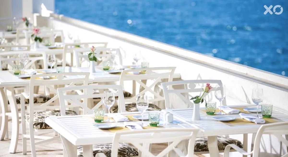 Royal Ariston Hotel