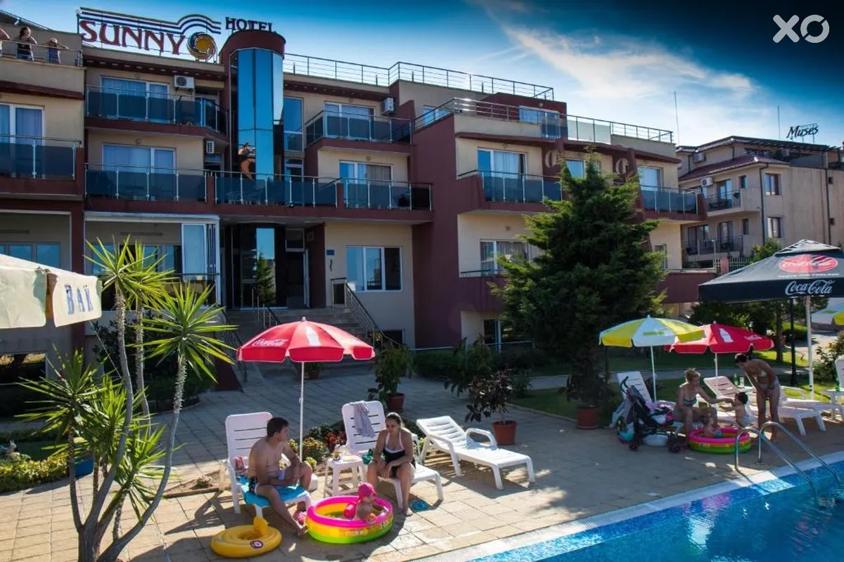Sunny Hotel