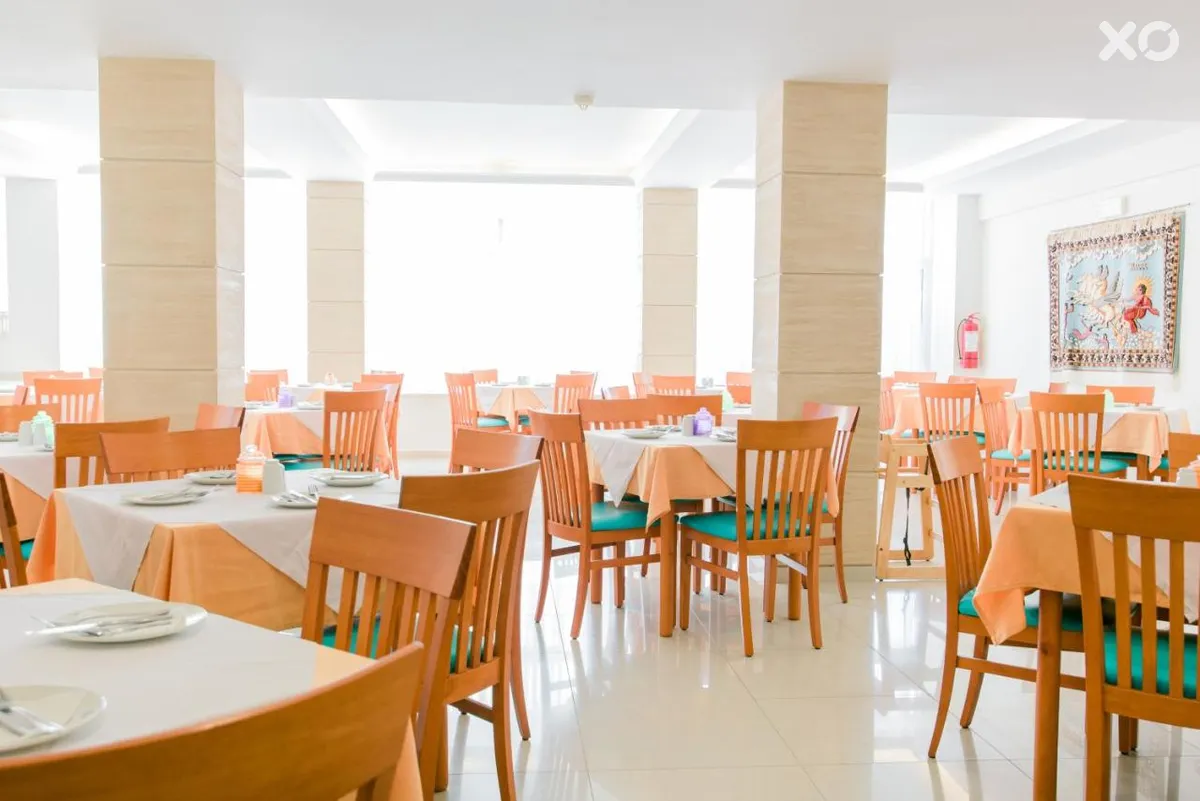 Riviera Hotel