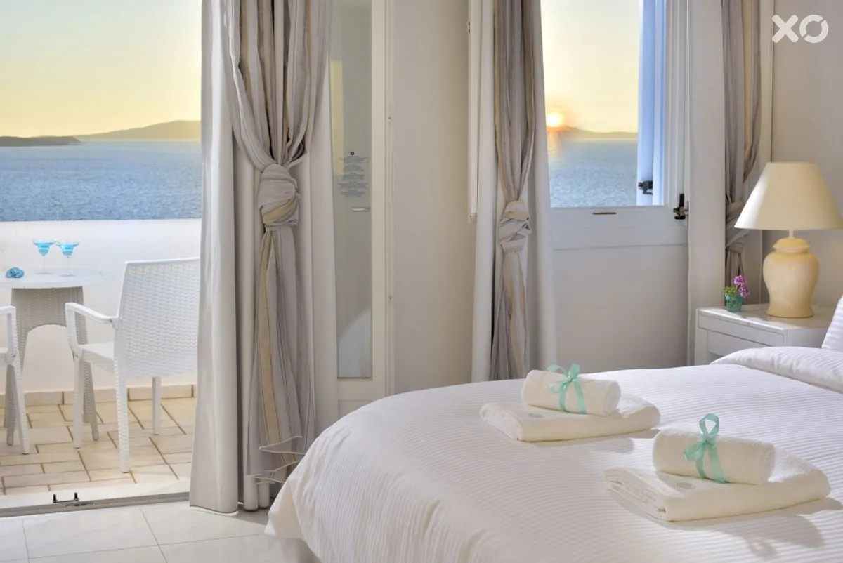Saint John Hotel & Villas