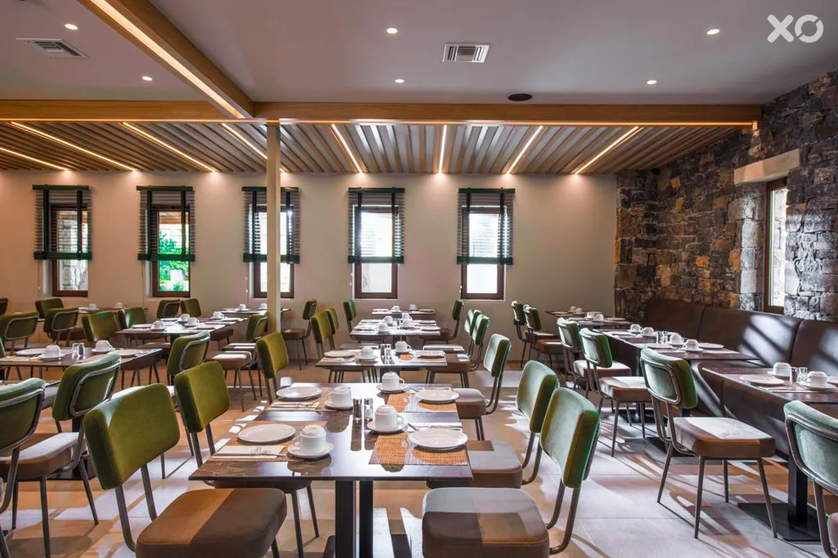 Petousis Hotel & Suites