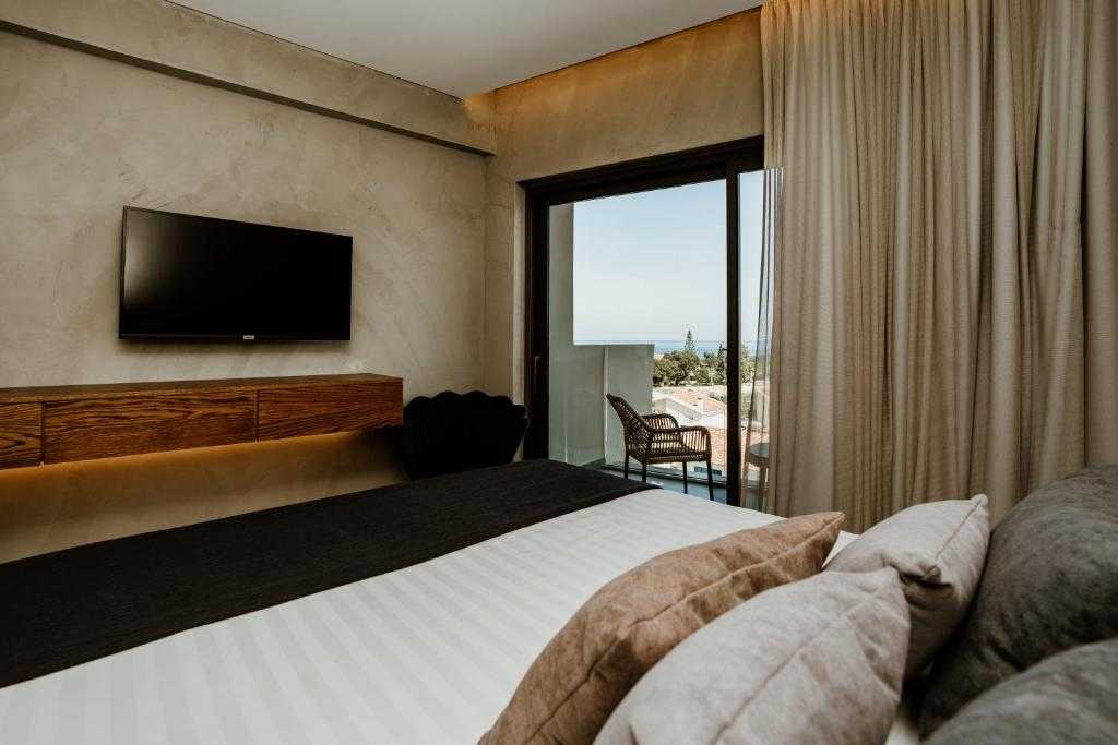 Протарас, когда хочется моря и тишины! Пляжи рядом, бассейны и террасы для загара