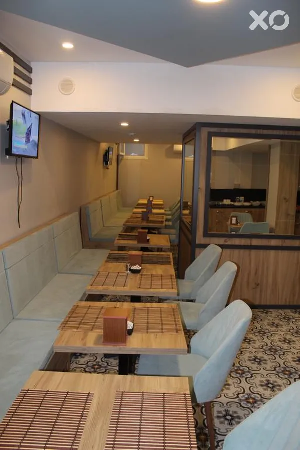 The Lola Hotel