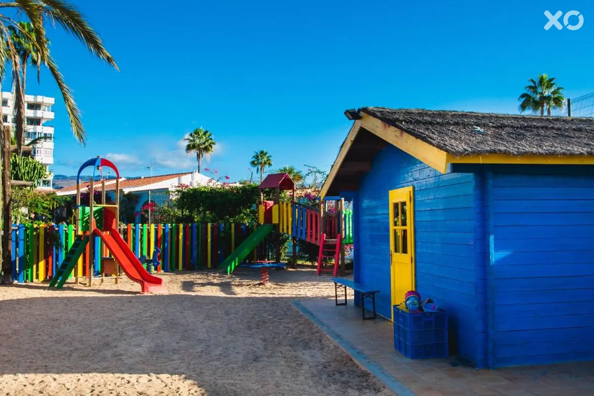 HL Miraflor Suites Hotel