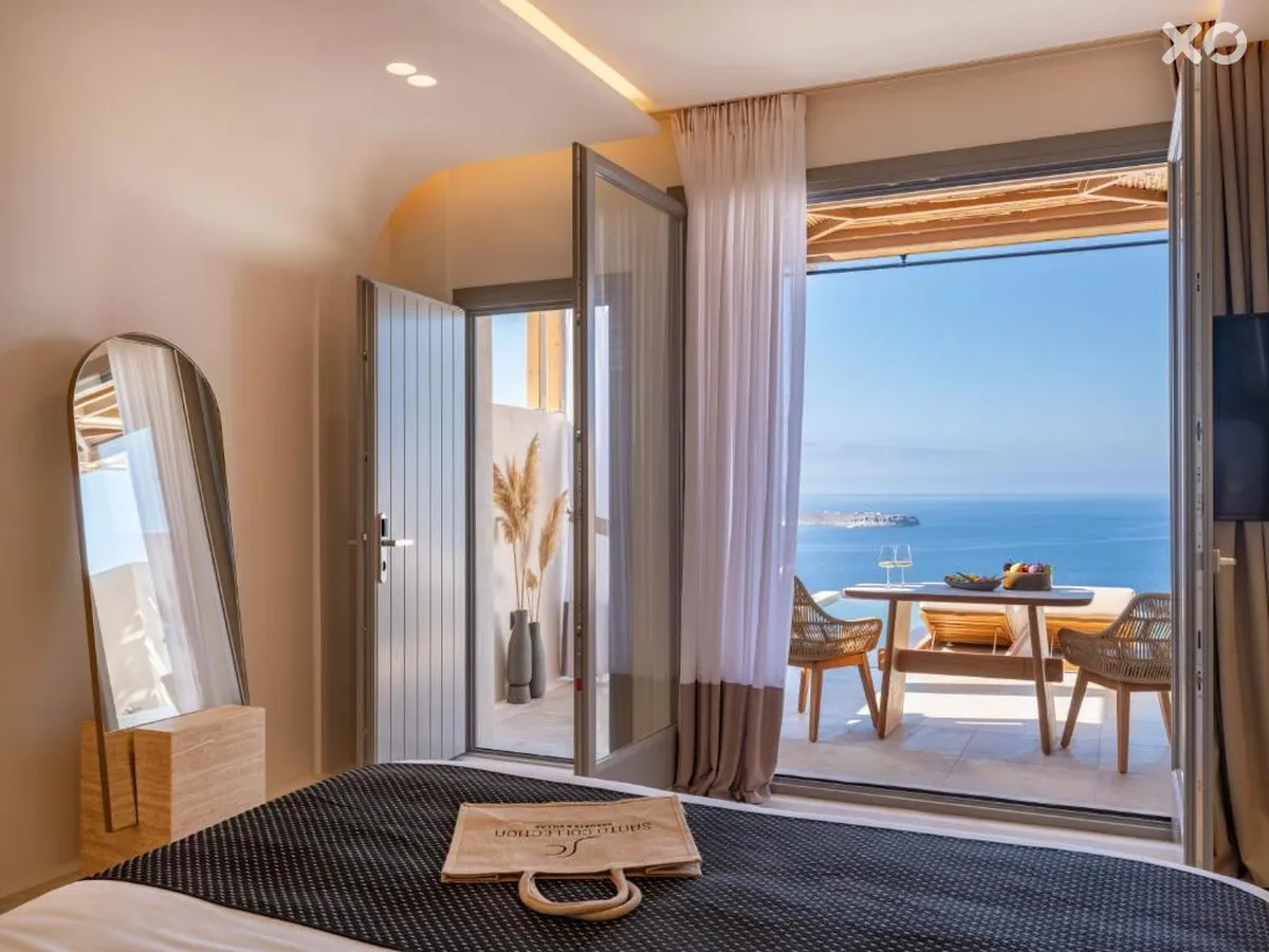 Santo Mine Oia Suites
