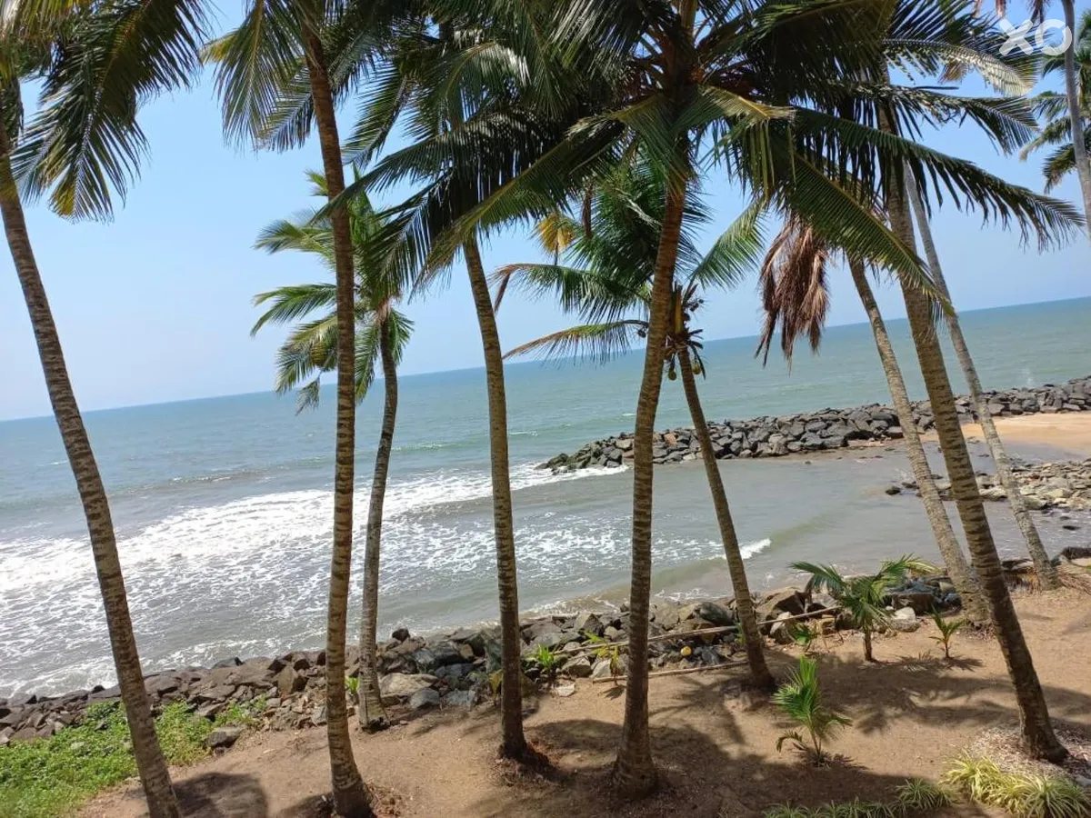 Oreo Beach Hotel