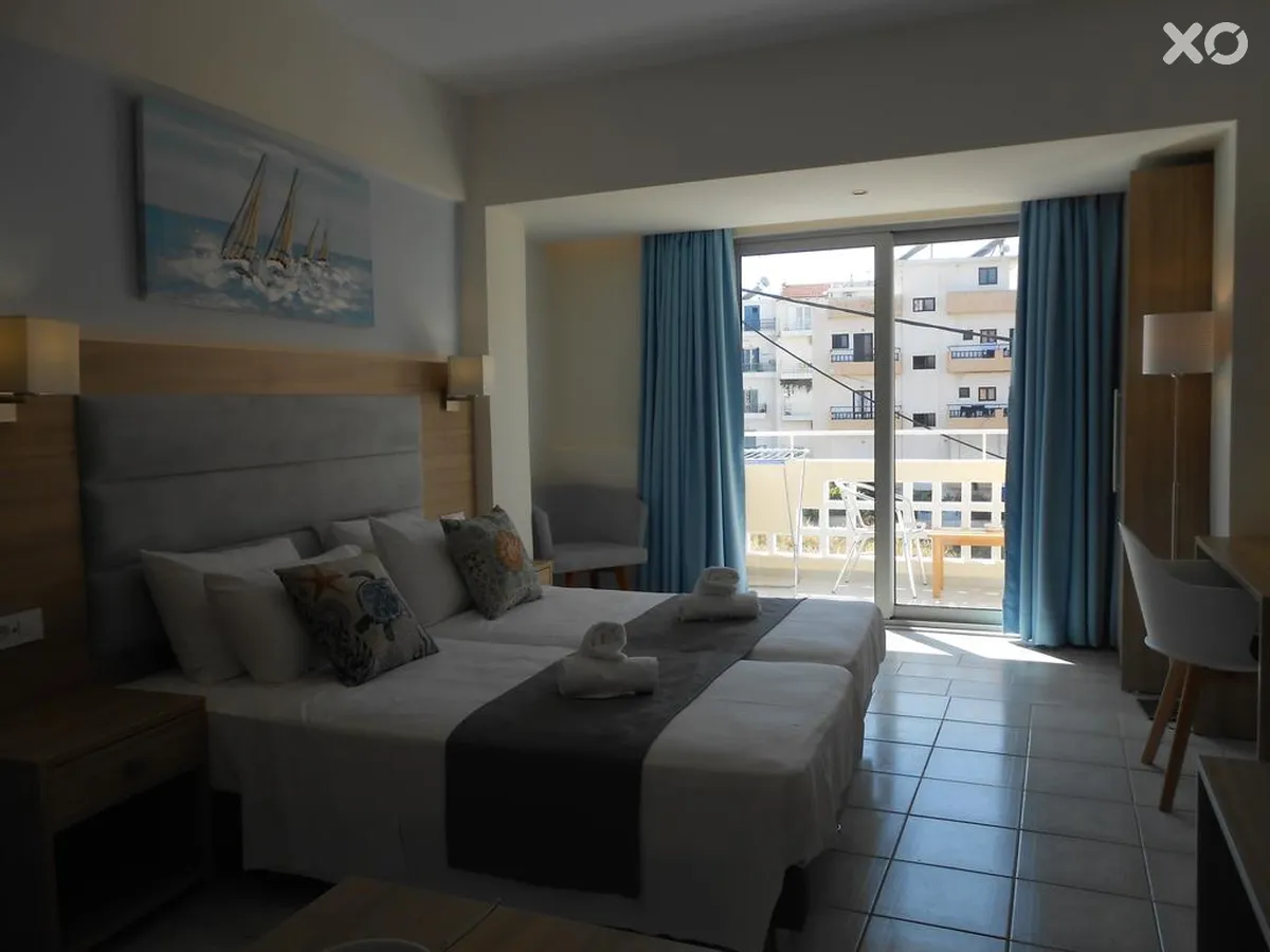 Aristo Apts