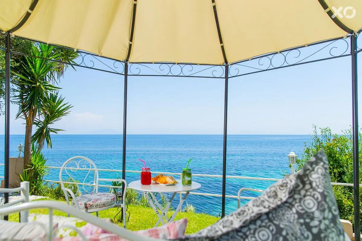 Aurora Beach Hotel