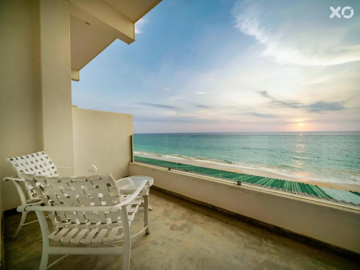 Sea Breeze Hotel