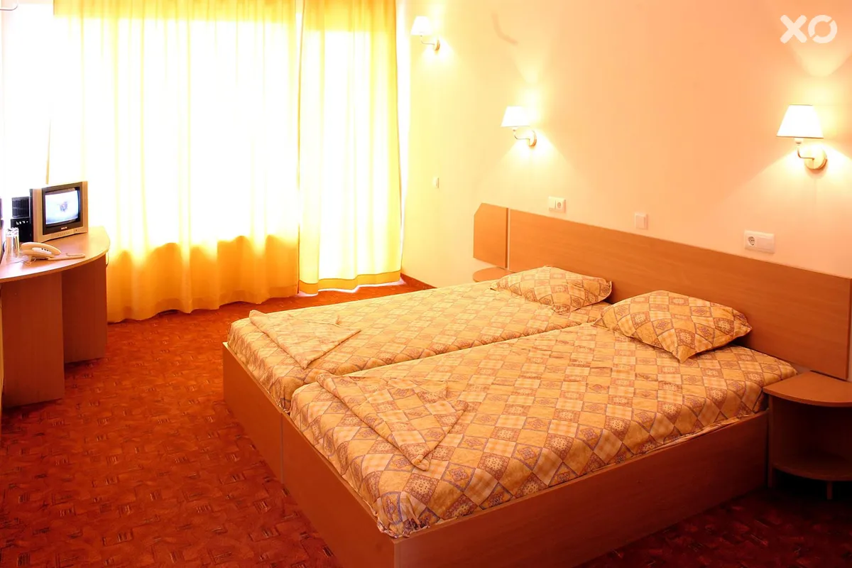 Vezhen Hotel