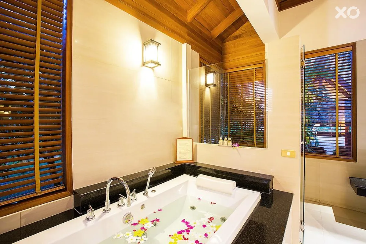 Ayara Kamala Resort & Spa