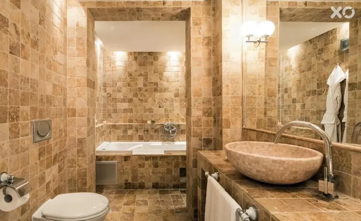 Azimut Hotel