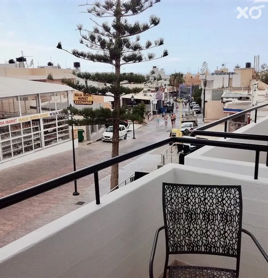 Pasiphae Hotel