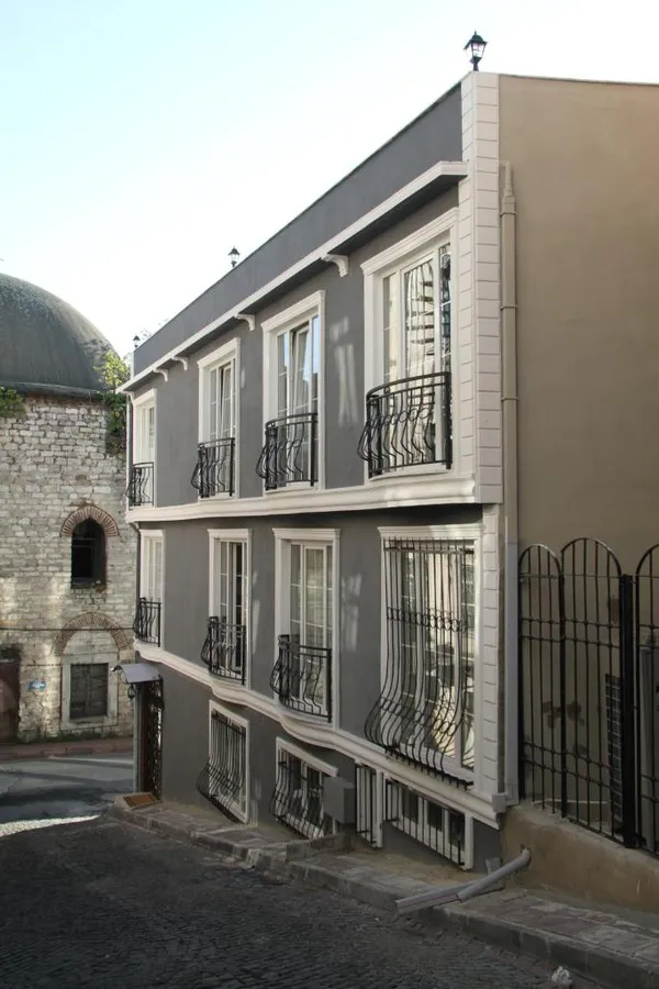 Basileus Hotel