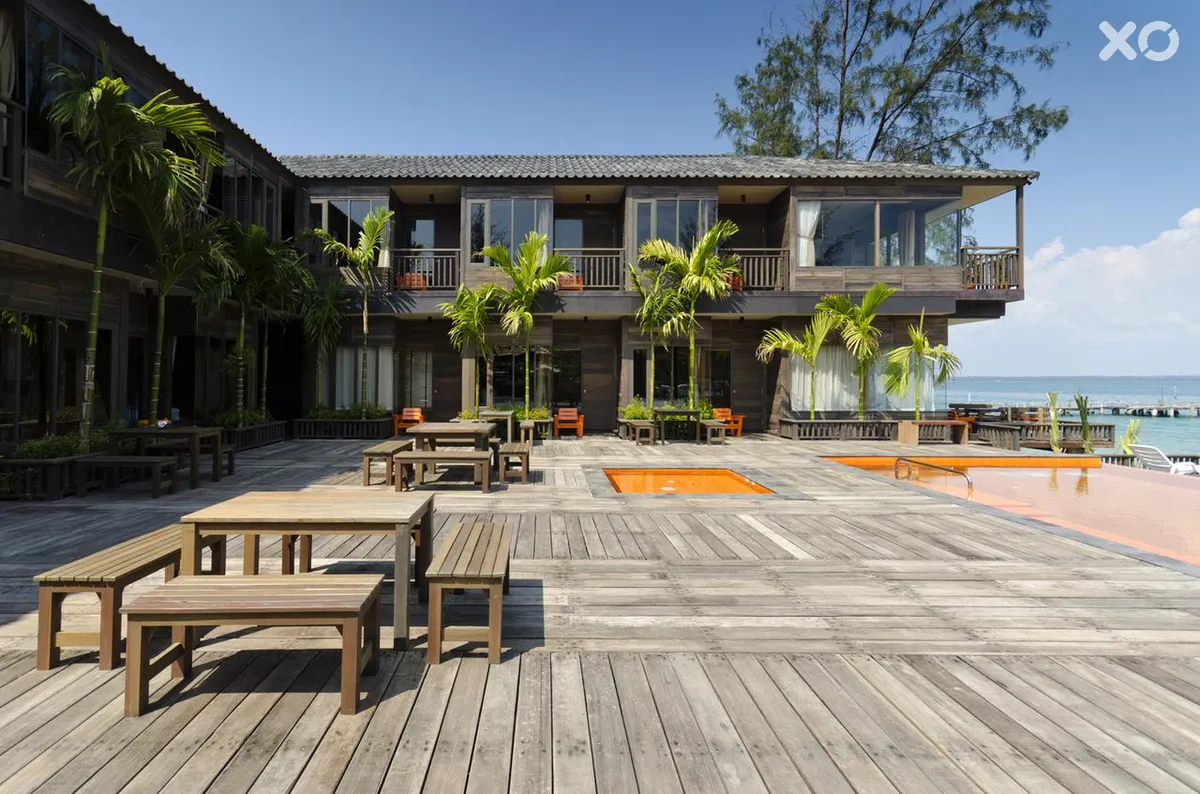 Baan Ploy Sea