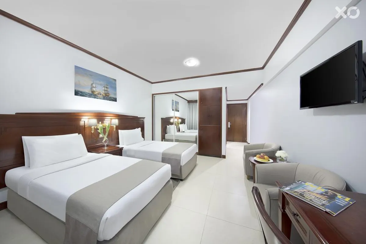 Admiral Plaza Hotel