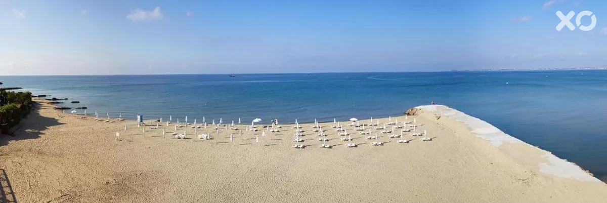 Amore Beach Hotel