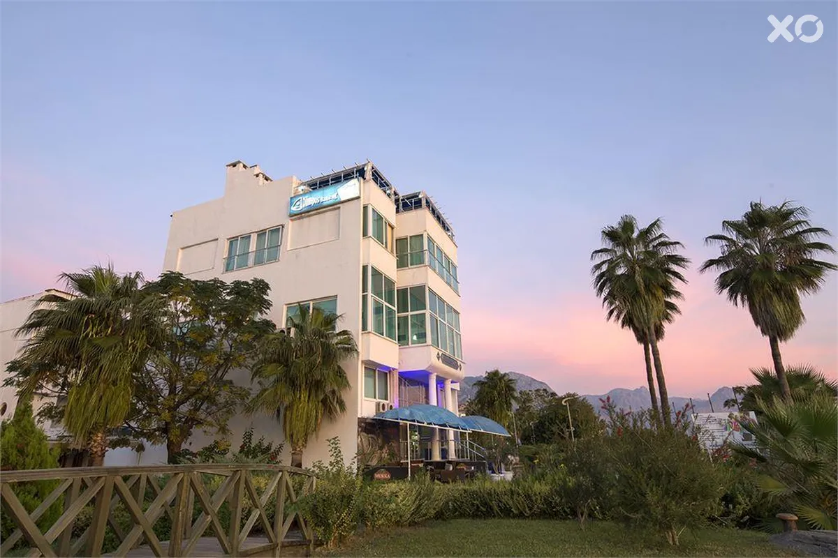 Viking Beach Hotel
