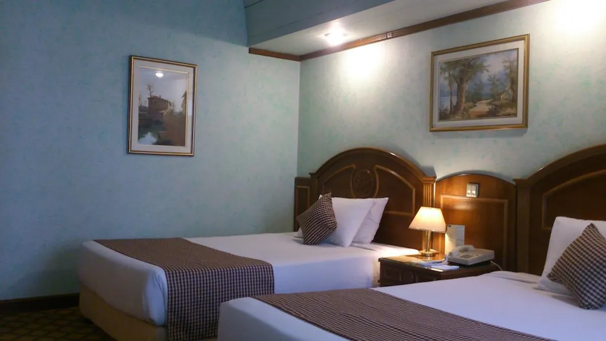 Oasis Hotel