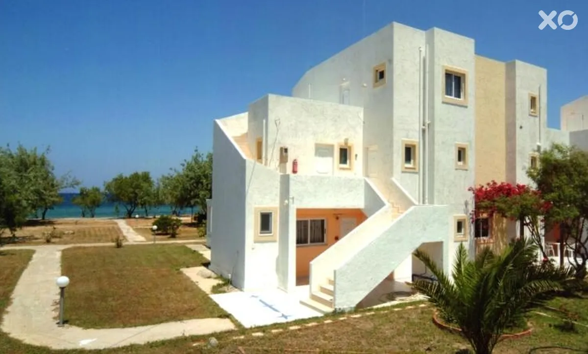 Byron Apartments