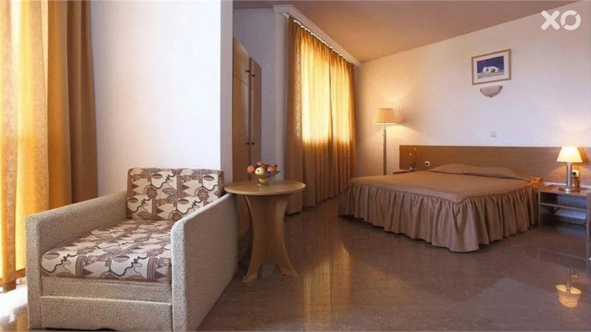 Aurora Villa