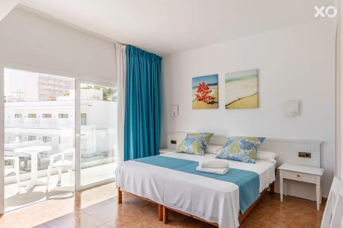 Neptuno Hostal