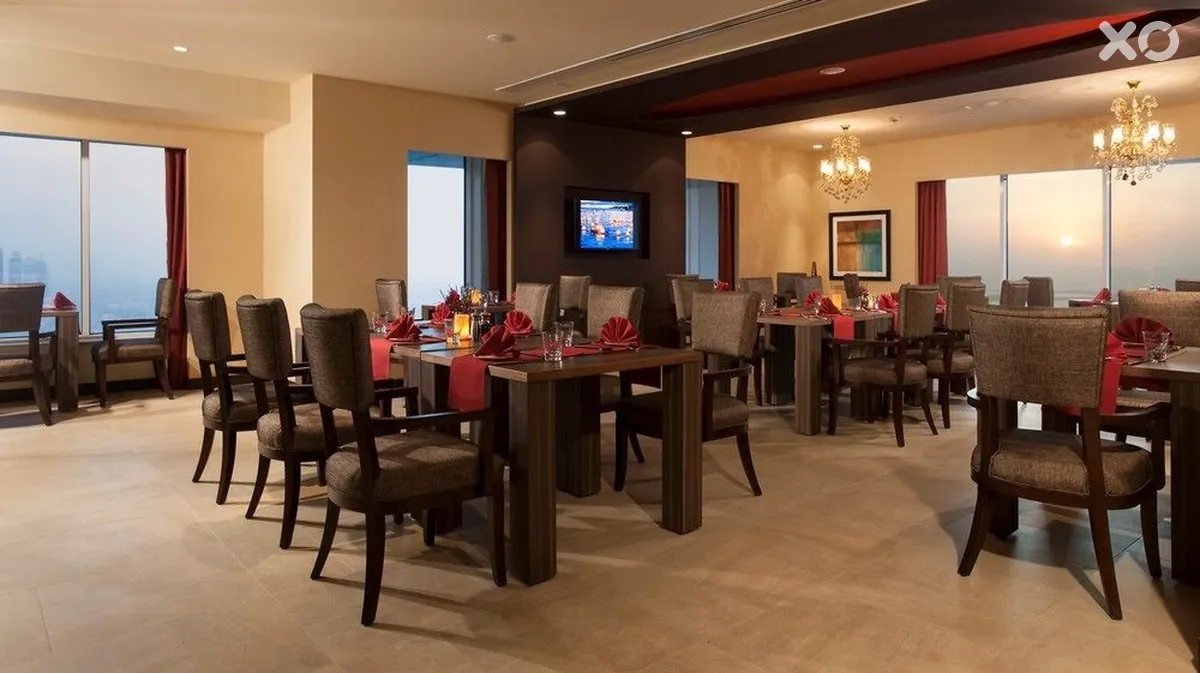 Carlton Downtown Hotel