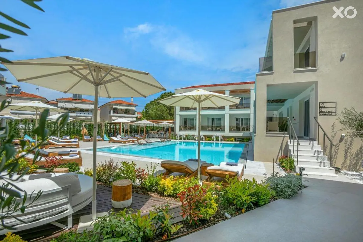 Mirablue Luxury Residences