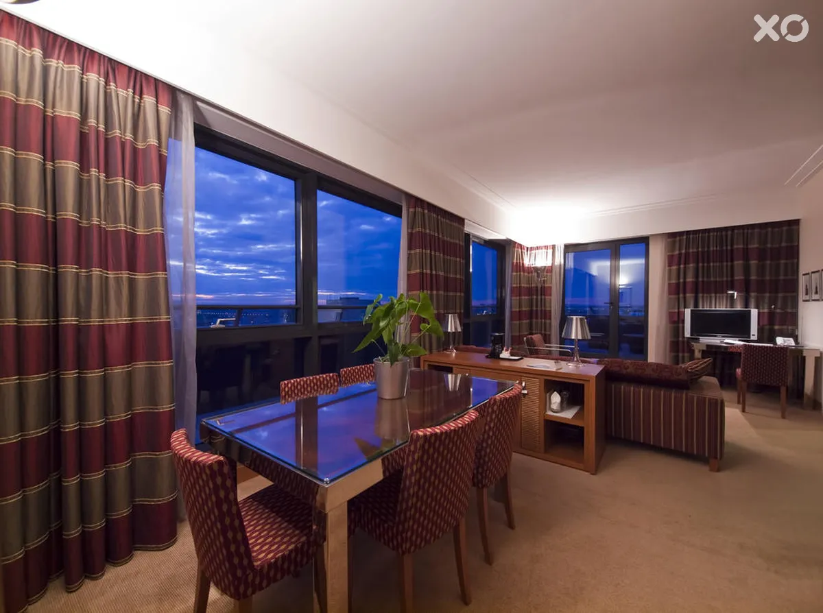 International Hotel