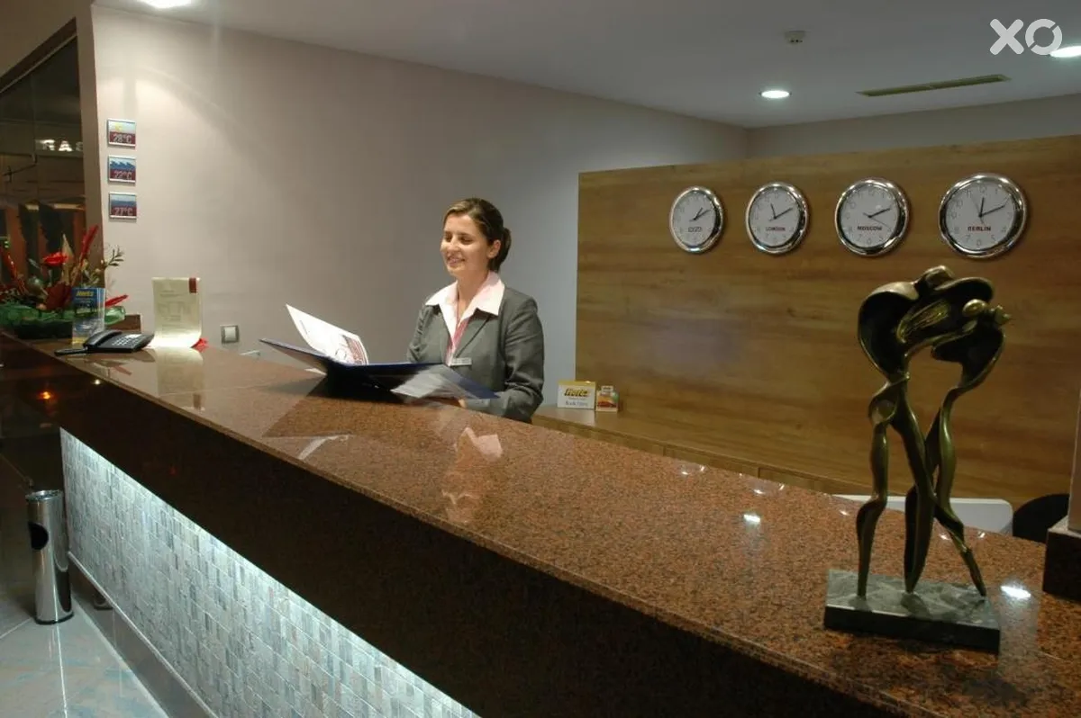 Jeravi Hotel