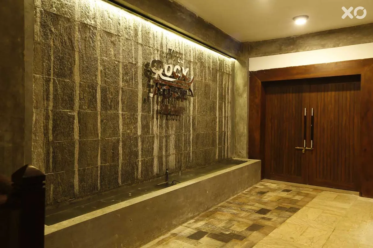 Rock Fort Hotel