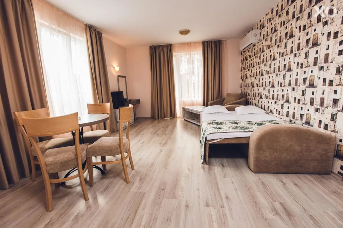 Avenue Deluxe ApartHotel