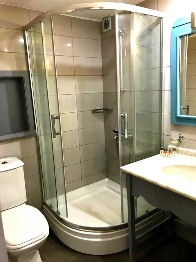 Atrium Hotel