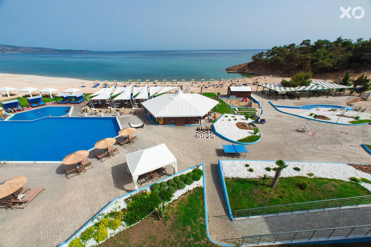 Blue Dream Palace