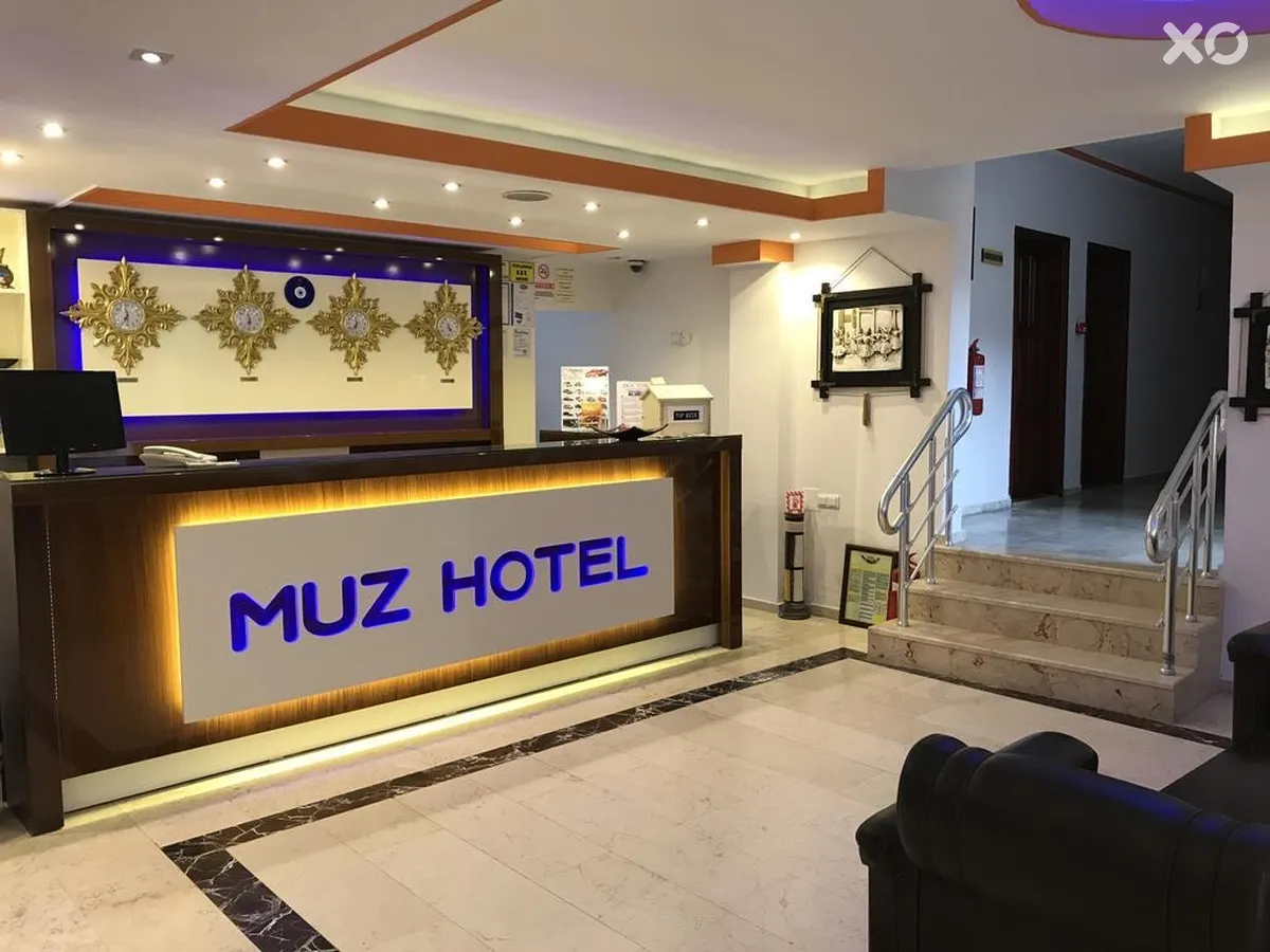 Muz Hotel