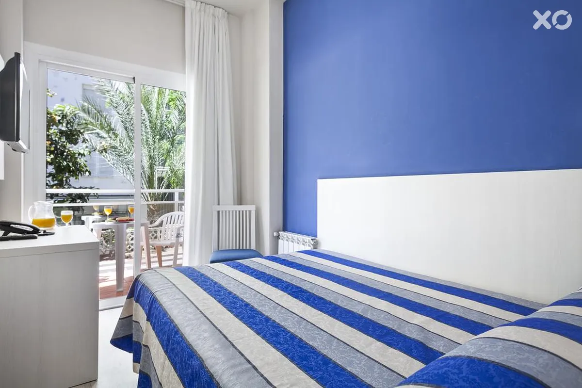 Oasis Park Hotel