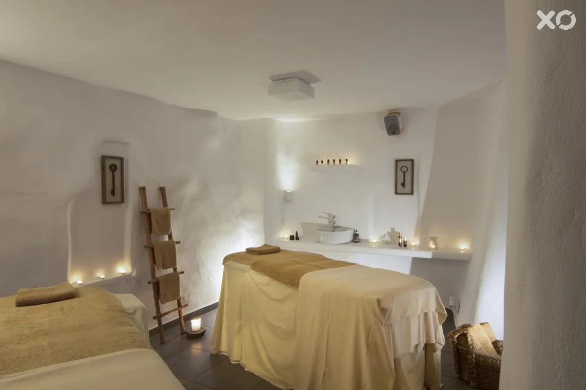 Santorini Secret Suites & Spa