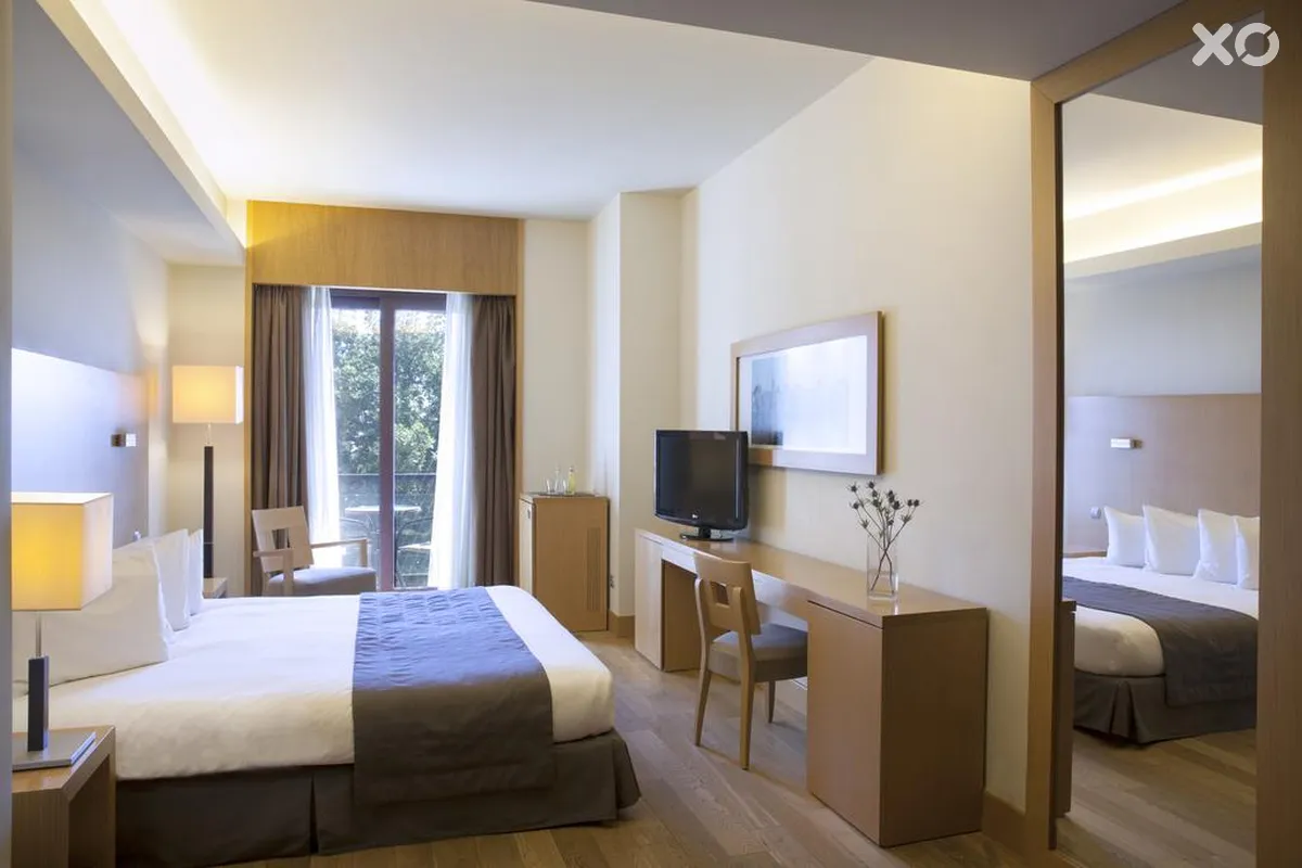 Lazart Hotel