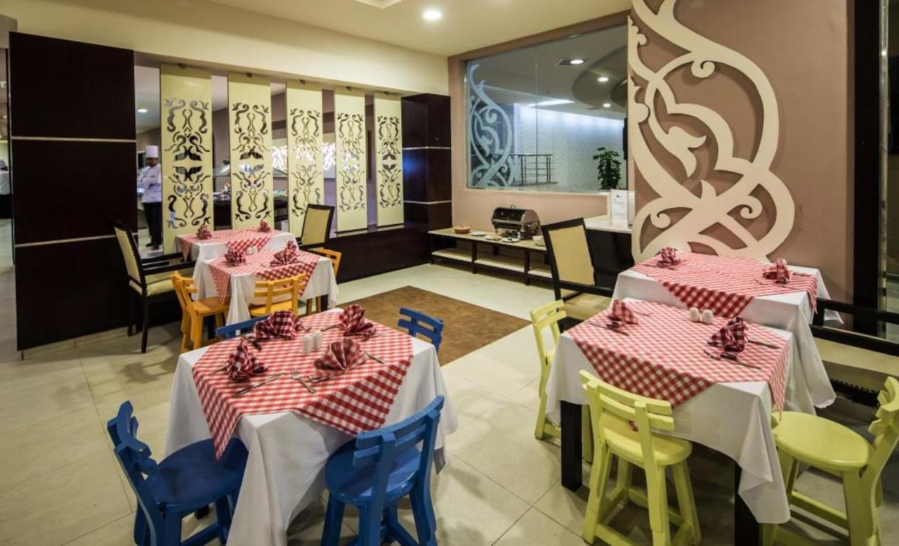 El Karma Aqua Beach Resort