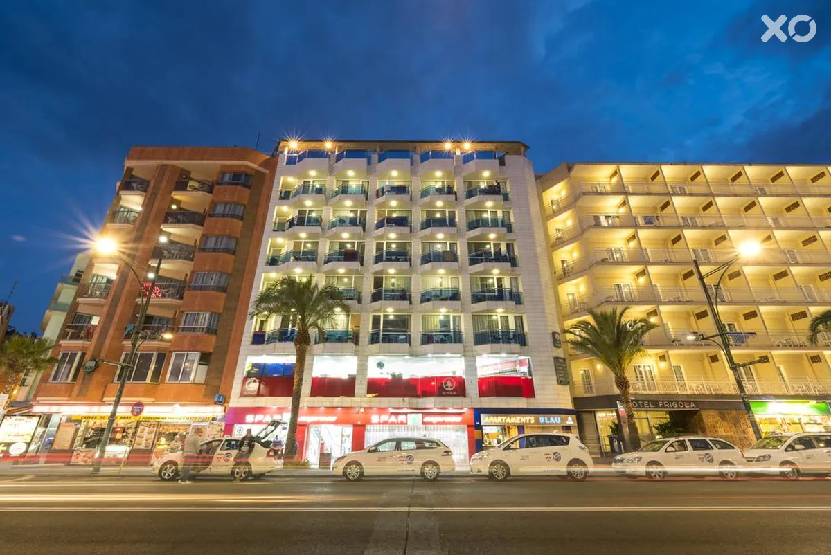 Blau Apartments