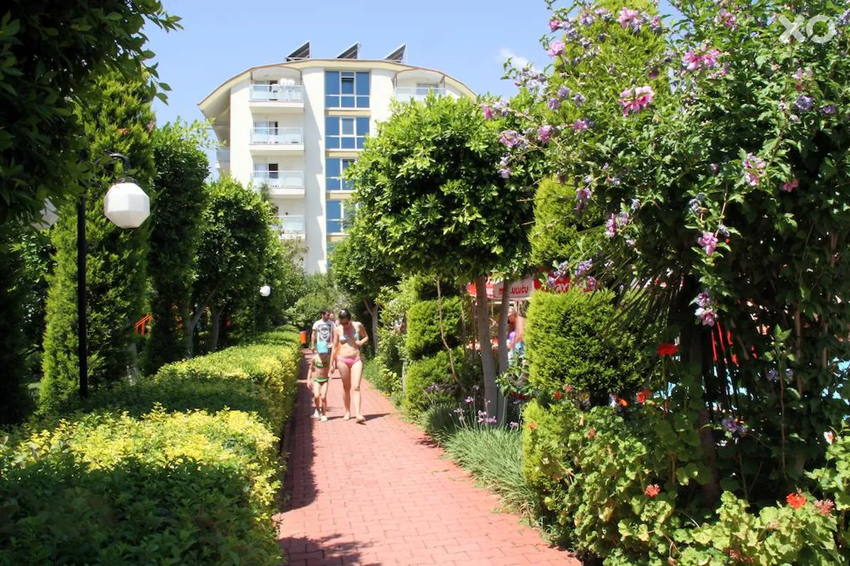 Lims Bona Dea Beach Hotel