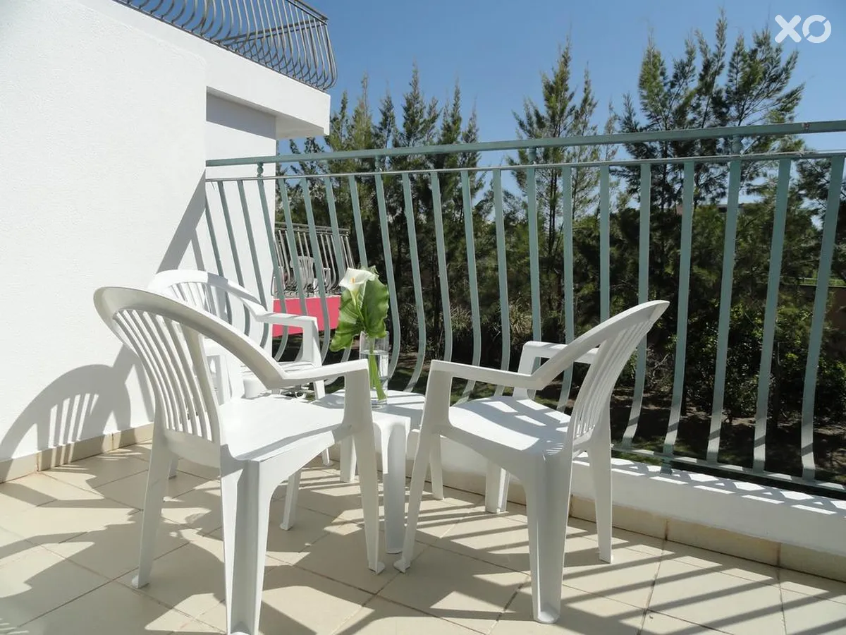 Bayside Salgados Hotel
