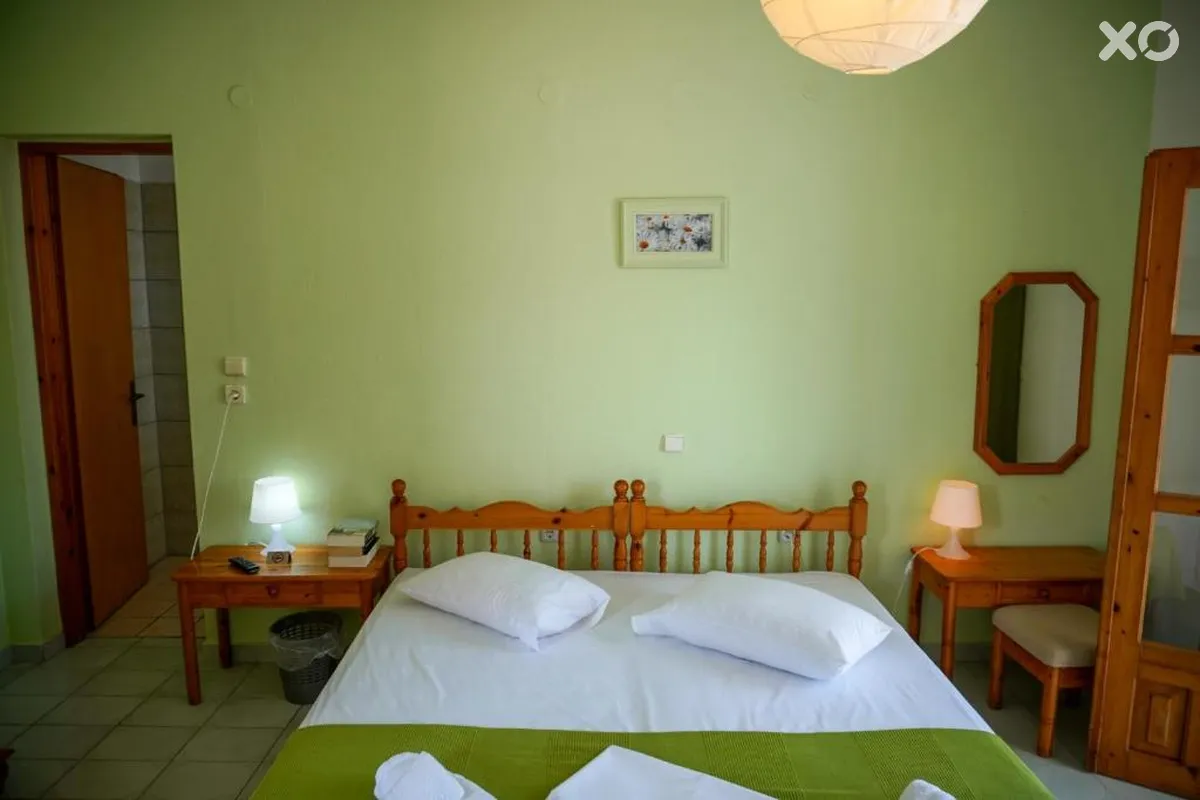 Irida Rooms