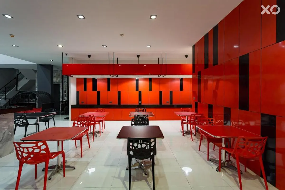 Neon Patong Hotel