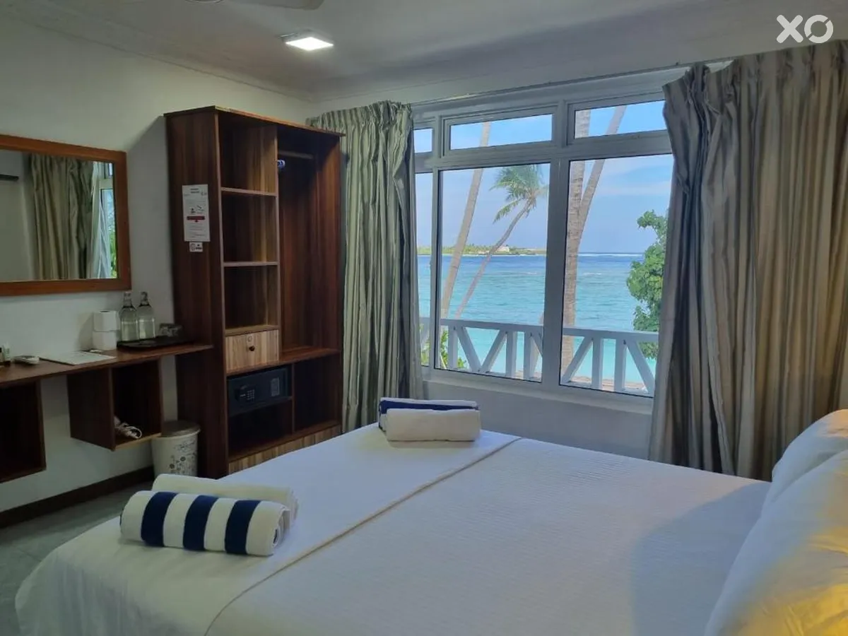 Batuta Maldives Surf View