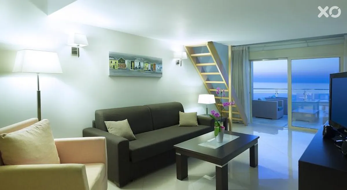 Macaris Suites & Spa
