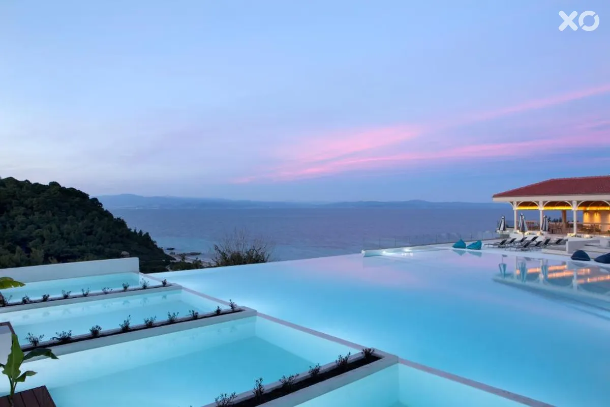 Cora Hotel & Spa Resort