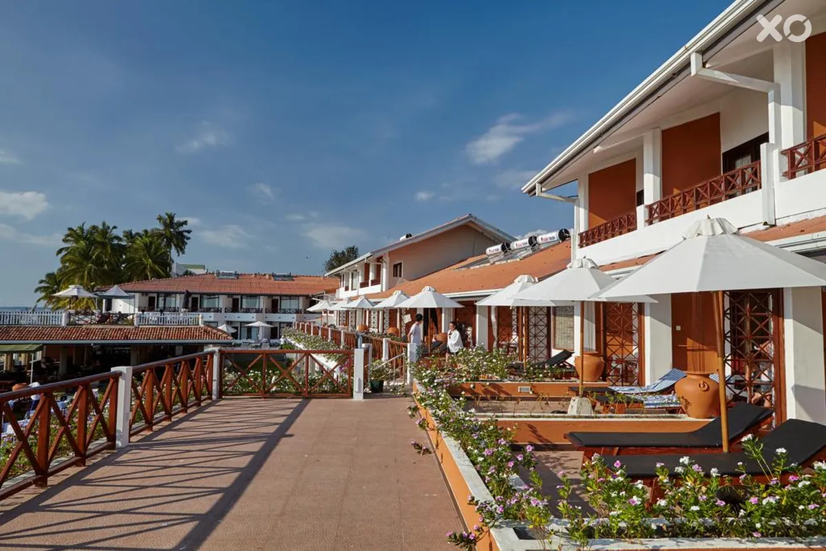 Coral Sands Hotel