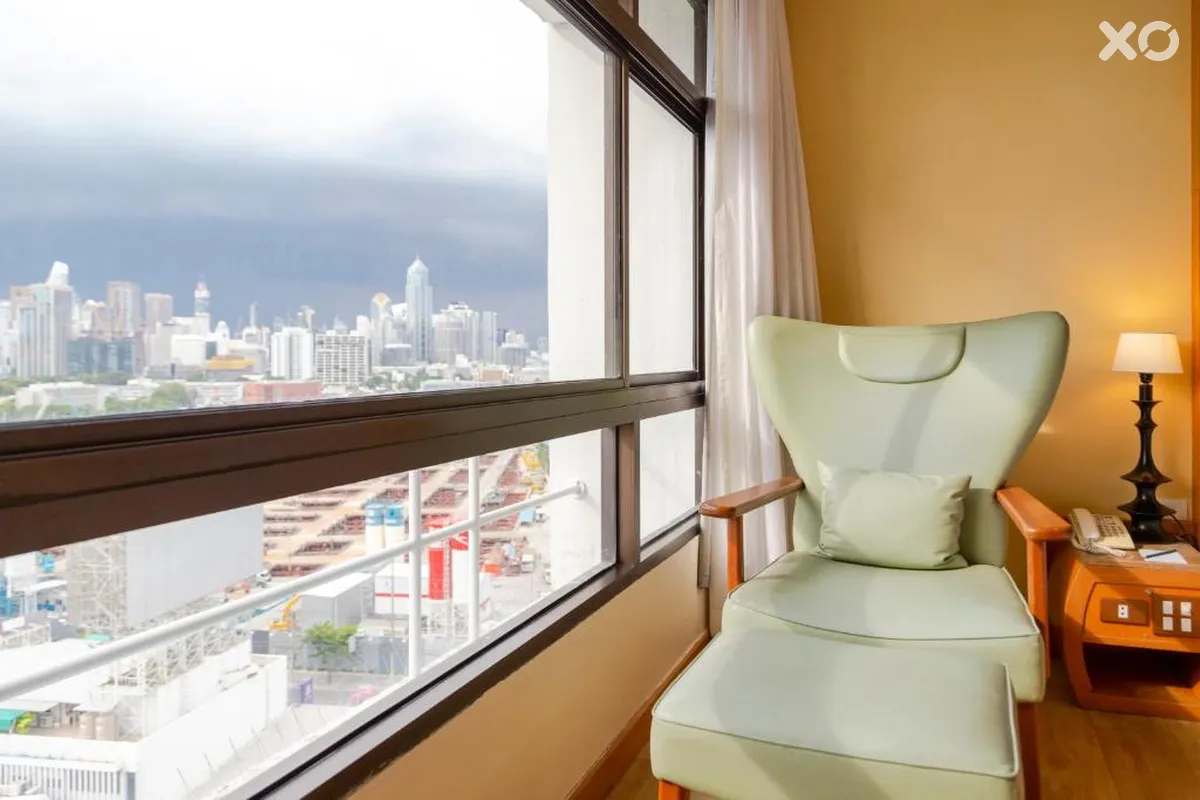 Pinnacle Lumpinee Park Hotel