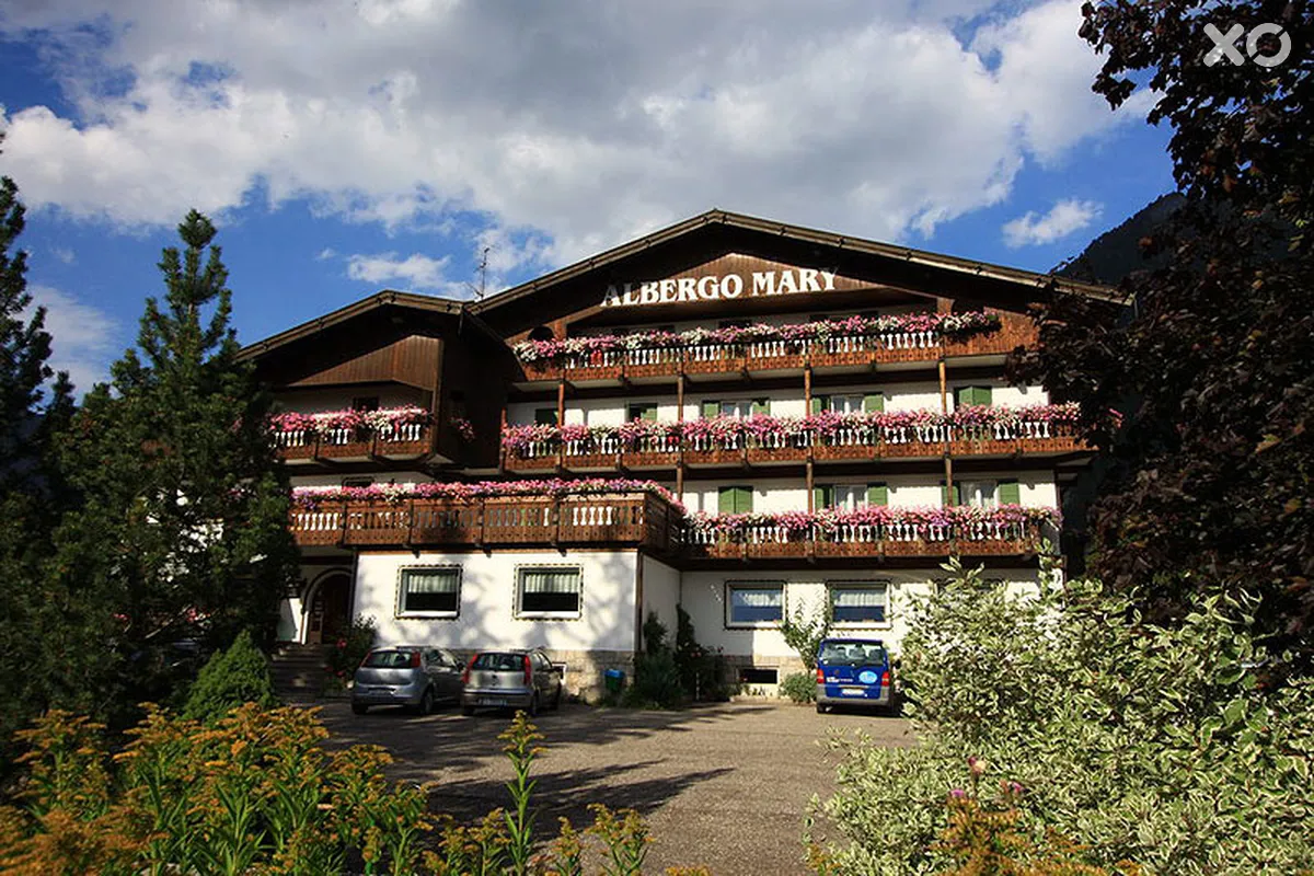 Mary Hotel
